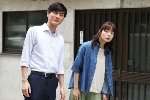 一郎は結子にお年寄りの遺影写真を撮る仕事を頼む