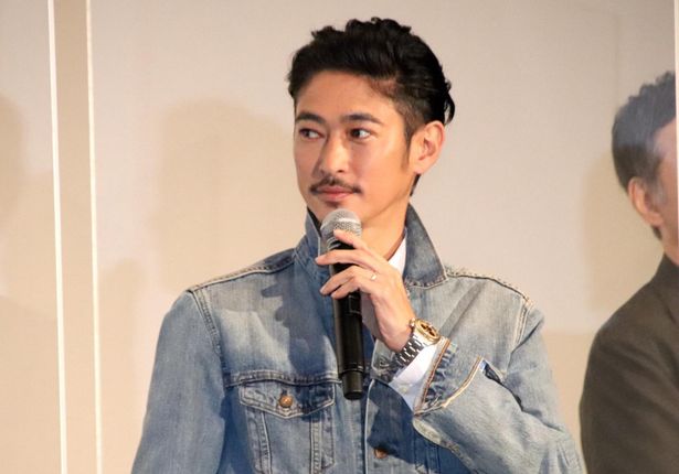 『ファーストラヴ』初日舞台挨拶に登壇した窪塚洋介