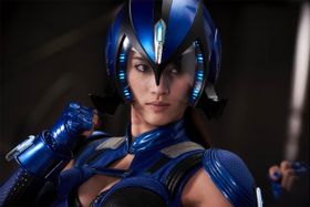 Gカップグラドル原幹恵がセクシー衣装でアクション披露！