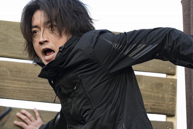 “秘密組織のエージェント”、鷹野を演じる藤原竜也