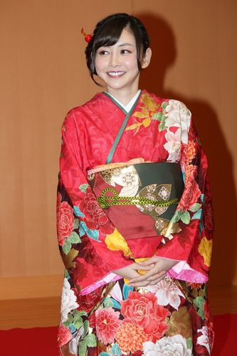 総勢10名！杉原杏璃、森下悠里、天木じゅんら人気グラドルの晴れ着姿を大放出