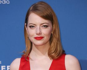 女優のエマ・ストーン