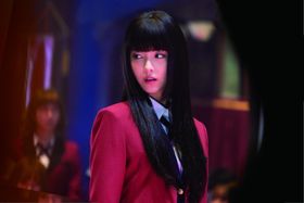 浜辺美波主演『映画 賭ケグルイ』シリーズの名場面をまとめた特別映像が解禁！