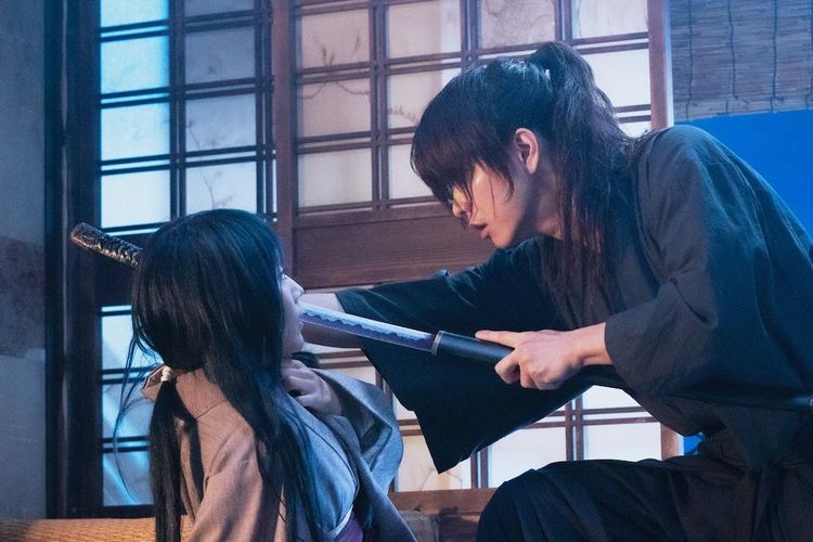 佐藤健が有村架純に斬りかかり…『るろうに剣心 最終章 The 佐藤健が有村架純に斬りかかり…『るろうに剣心 最終章 The