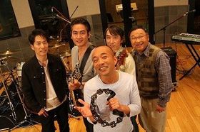 竹中直人、宅麻伸、斉藤暁、稲垣潤一、段田安則の5人らによるバンド「シーラカンズ」が最高！