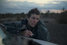 フランシス・マクドーマンド主演『ノマドランド』は、現在公開中