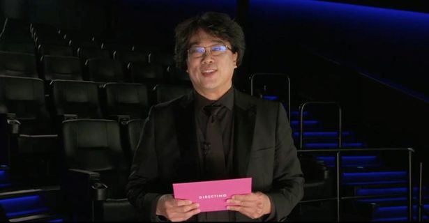 昨年度、主要賞を総なめにした『パラサイト 半地下の家族』のポン・ジュノ監督。監督賞プレゼンターとして登場