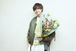 真夜中乙女戦争』King & Prince永瀬廉が池田エライザ、柄本佑と満面の笑顔でクランクアップ！