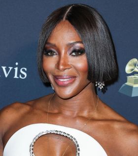 50歳のナオミ・キャンベルが母親に