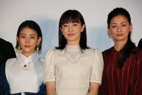 『明日の食卓』の初日舞台挨拶が開催