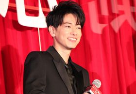 佐藤健は雨男!?