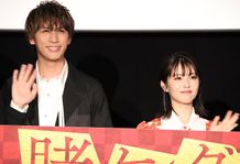 ファンからの質問にも答えた浜辺美波&藤井流星