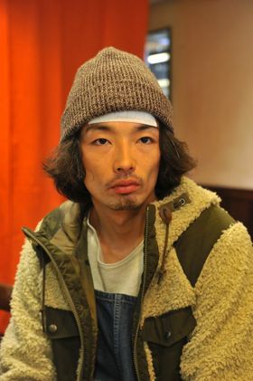 「ドラマW 稲垣家の喪主」で売れない漫画家を演じる森山未來