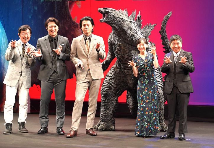 小栗旬「トレーラーハウスは快適！」『ゴジラvsコング』ジャパンプレミアでハリウッド撮影のスケールを明かす