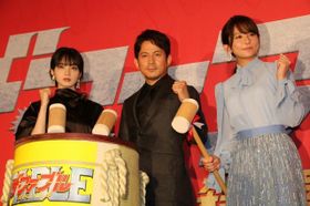 『ザ・ファブル　殺さない殺し屋』の満員御礼舞台挨拶が開催