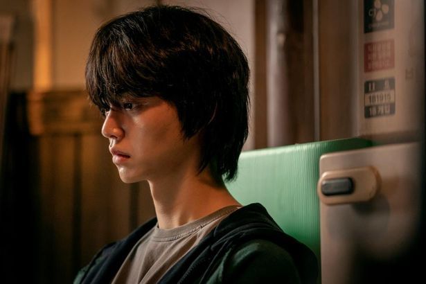 「Sweet Home―俺と世界の絶望―」「わかっていても」などに主演し、いま注目される若手俳優ソン・ガン