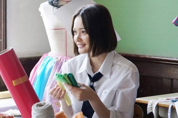 カコの親友役を演じる玉城ティナ