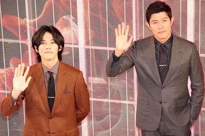 松坂桃李＆鈴木亮平、『孤狼の血 LEVEL2』で激突！