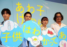 本作では、主人公・美波とシャイで素朴な青年・もじくんとの甘酸っぱすぎる初恋が描かれている