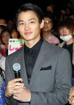 出演者の中心となってトークを展開し盛りあげていた野村周平