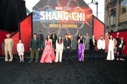 『シャン・チー/テン・リングスの伝説』のワールドプレミアにキャスト＆スタッフ陣が集結！