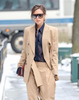 愛娘からもらったバースデーカードを公開したヴィクトリア・ベッカム