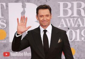 昔別れた母親とのツーショットを披露したヒュー・ジャックマン