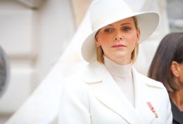 家族と再会したシャルレーヌ公妃