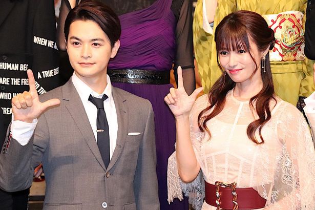 劇中で夫婦を演じる深田恭子＆瀬戸康史