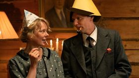 トーベとスナフキンのモデルとなった人物と言われるアトス・ヴィルタネン(右)(『TOVE／トーベ』)