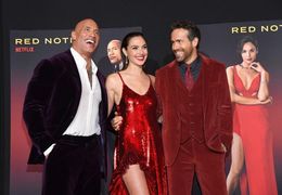 『レッド・ノーティス』のワールドプレミアが開催！