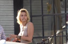 すっぴんのパリス・ジャクソン