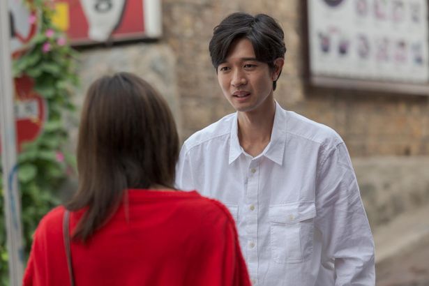 【写真を見る】要は、愛想を尽かし日本に置いてきたはずの夫と韓国で再会。しかし夫は様子がおかしく…(『聖地X』)