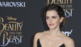 エマ・ワトソンが激レアな「ハリポタ」オフショットを投稿