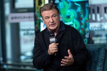 凄惨な誤射事故をめぐり、映画制作スタッフがアレック・ボールドウィンらを提訴