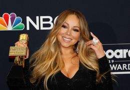 “クリスマスの女王”マライア・キャリー、快挙達成！