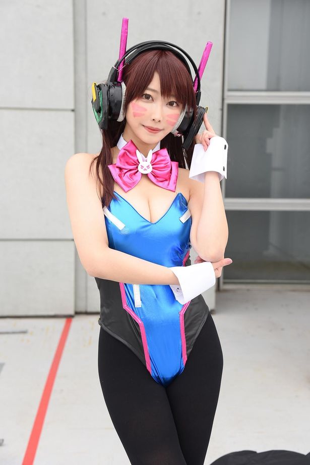 【写真を見る】「コミケ99」で見つけたハイレベルな美麗レイヤーを20組一挙に紹介！