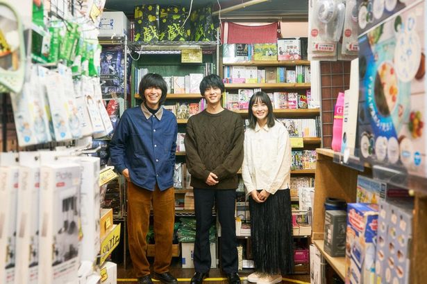 下北沢の「ヴィレッジヴァンガード」をはじめ、5つのロケ地を再び訪ねる