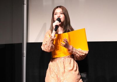 アニメ大好き元乃木坂46、松村沙友理がいしづか監督、吉松にさまざまな質問をぶつける！