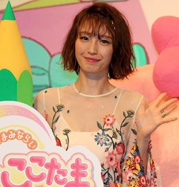 木下優樹菜、大好きな“ここたま”とステージに登壇！