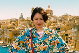 最新作でも、カッコいい姿から笑える姿まで様々な変装でスクリーンを彩っている