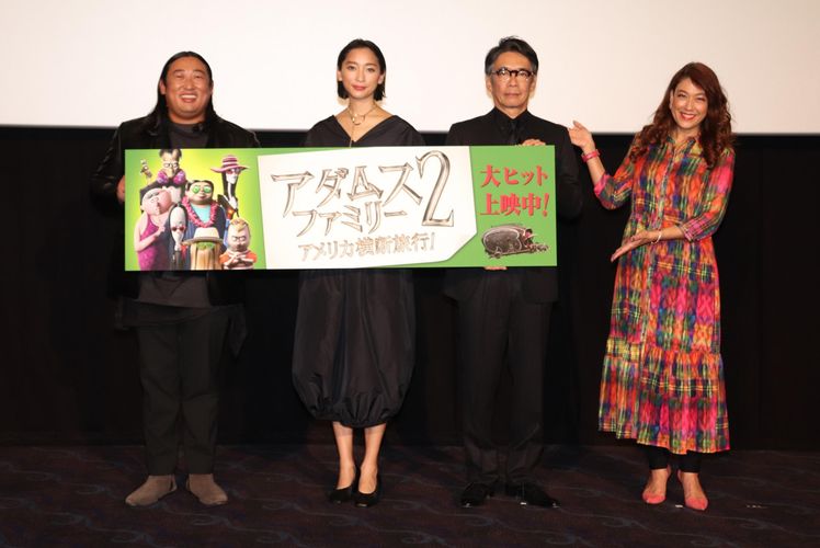 杏「いま、遅ればせながら反抗期」？『アダムス・ファミリー2』舞台挨拶で「髪を染めてみたい」と告白！