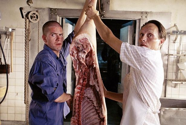 精肉店を営む男2人が、ひょんなことから人肉マリネを売ることになってしまう『フレッシュ・デリ』