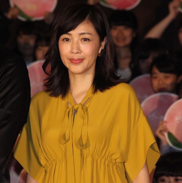 完成披露試写会に登壇した菊池桃子