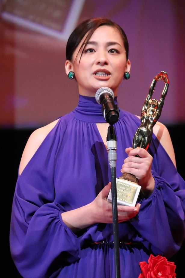 第76回毎日映画コンクール表彰式の様子