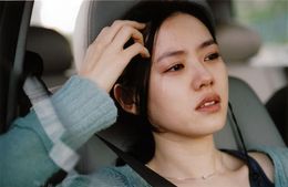 綺麗すぎる容貌でデビューと同時に韓国を代表する"清純派女優"として男性ファンからの爆発的な支持を得たソン・イェジン