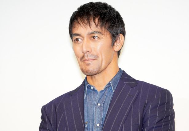 『とんび』親子限定公開直前イベントに出席した阿部寛
