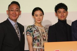 妻夫木聡、蒼井優、林家正蔵のやりとりに会場は大爆笑