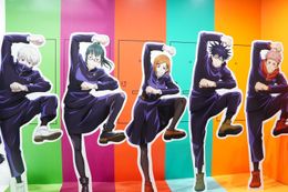 「呪術廻戦」のメンバーが揃ってポーズ！