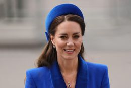 カリブ海外遊中、久しぶりにショートパンツ姿を披露したキャサリン妃